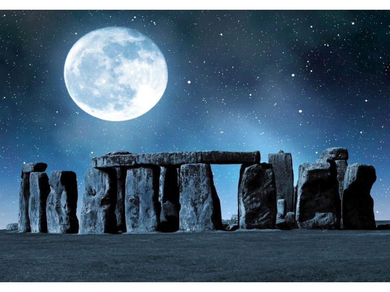 Stonehenge by Night - Classic Wall Mural for Modern Interiors Stonehenge by Night - Classic Wall Mural for Modern Interiors